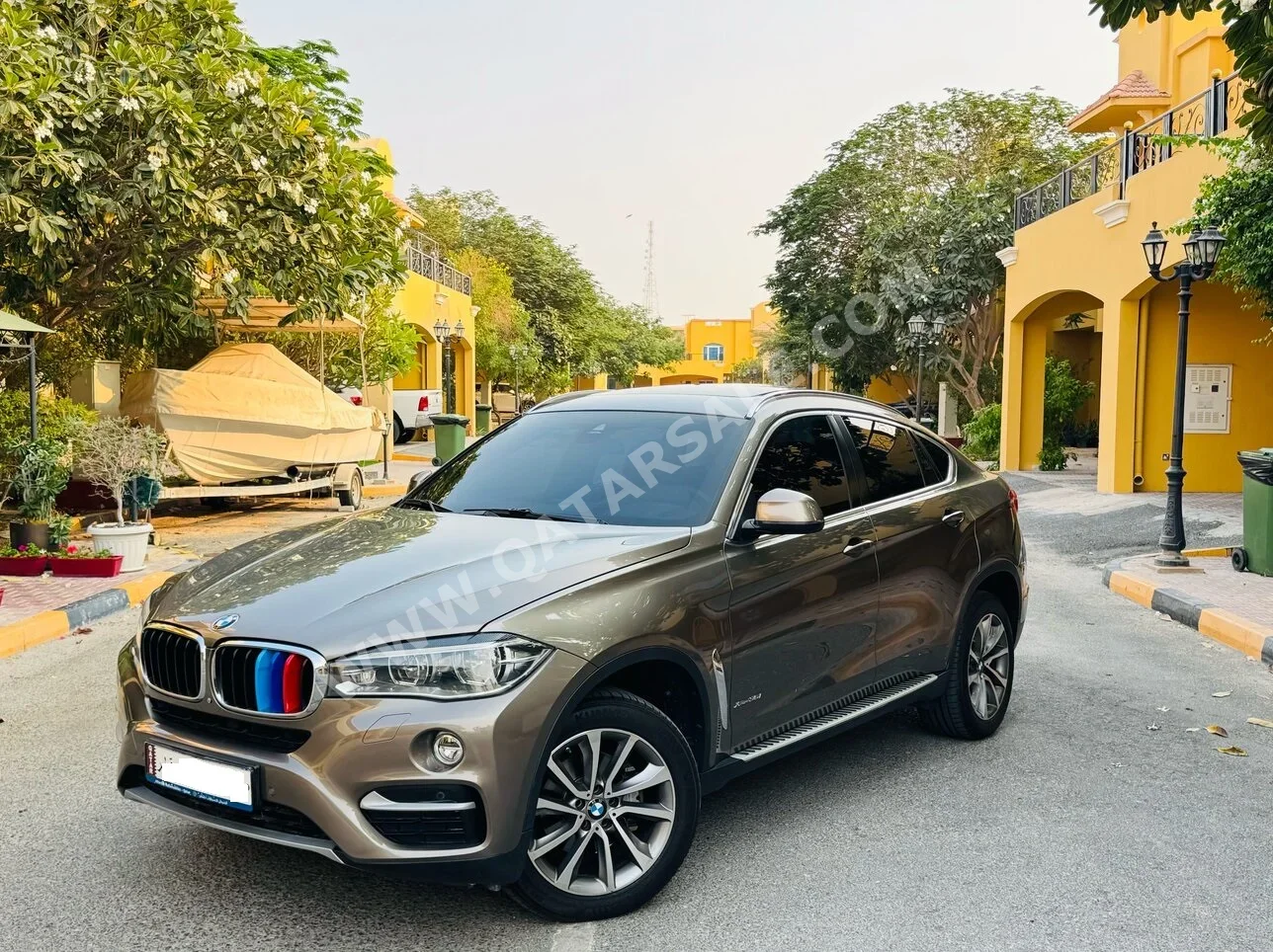 BMW  X-Series  X6  2017  Automatic  120,000 Km  6 Cylinder  Four Wheel Drive (4WD)  SUV  Brown