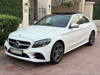 مرسيدس - بنز  سي - كلاس  200  2020  اوتوماتيك  155,000 كم  4 سلندر  دفع خلفي  سيدان  أبيض