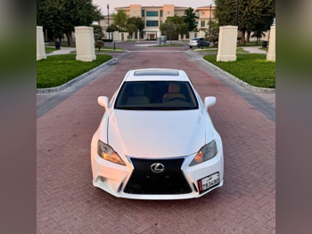 Lexus  IS  300  2008  Automatic  85,000 Km  6 Cylinder  Rear Wheel Drive (RWD)  Sedan  White
