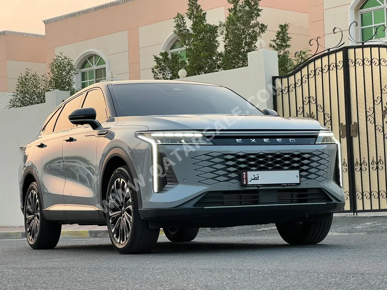 إكسيد  ار اكس  400 تي فلاج شيب  2024  اوتوماتيك  23,000 كم  4 سلندر  دفع كلي مستمر  اس يو في  رمادي  تحت الضمان