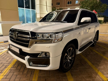 تويوتا لاند كروزر في اكس ار - غراند تورينغ اس 2020 اوتوماتيك 127,000 كم 8 سلندر دفع رباعي اس يو في أبيض