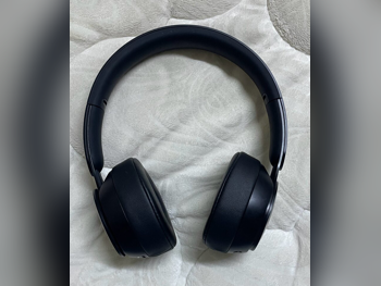 سماعات الأذن والرأس - ايربودز  - أسود  سماعات رأس