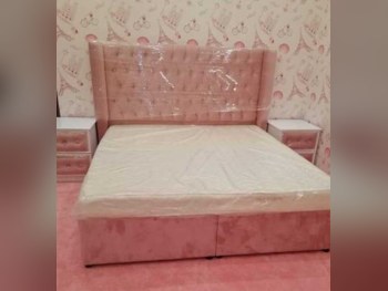 Beds - King - Pink - Mattress Included - With Bedside Table
