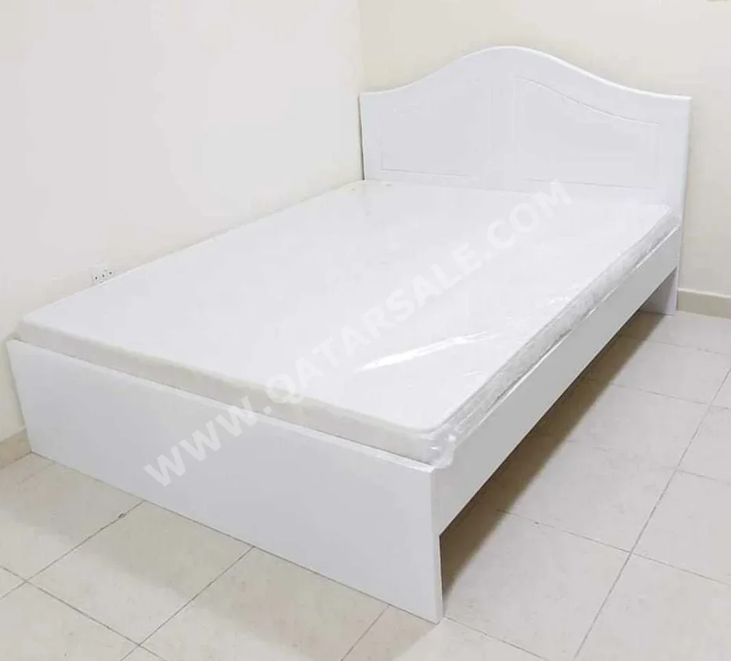 Beds - Queen - White - Mattress Included
