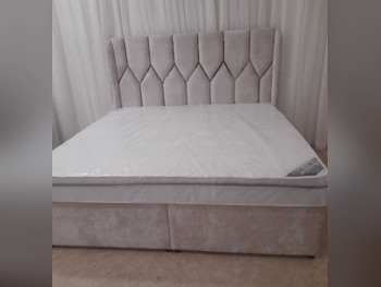 Beds - King - Brown - Mattress Included