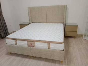 Beds - King - Brown - Mattress Included