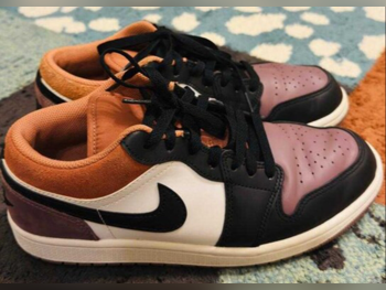 أحذية نايكي ( آير جوردون) البرتقالي مقاس 42 قطر رجالي