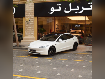 تسلا  مودل 3  لونج راينج  2024  اوتوماتيك  48,260 كم  0 سلندر  دفع كلي مستمر  سيدان  أبيض  تحت الضمان