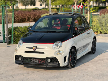 Fiat  595  Abarth  2020  Automatic  70,000 Km  4 Cylinder  Front Wheel Drive (FWD)  Hatchback  White and Black