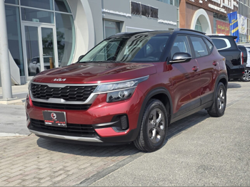 Kia Seltos 2022 Automatic 90,350 Km 4 Cylinder Rear Wheel Drive (RWD) SUV Black and Red With Warranty