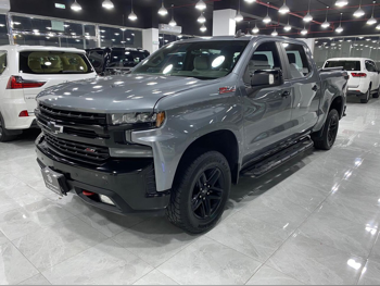 Chevrolet  Silverado  LT Trail Boss Z71  2021  Automatic  149,000 Km  8 Cylinder  Four Wheel Drive (4WD)  Pick Up  Gray