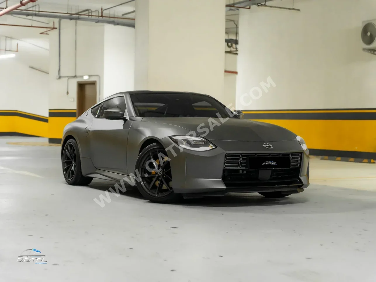 نيسان زد 370 2023 اوتوماتيك 135,000 كم 6 سلندر دفع خلفي كوبيه \ سبورت رمادي تحت الضمان