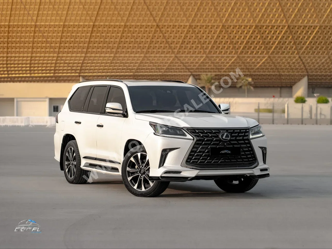 لكزس ال اكس 570 اس 2021 اوتوماتيك 64,700 كم 8 سلندر دفع رباعي اس يو في أبيض