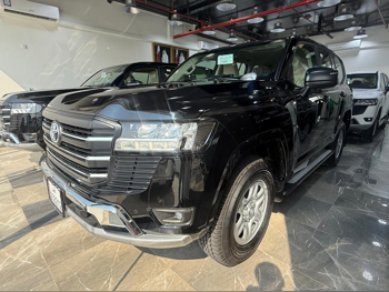 تويوتا لاند كروزر جي اكس 2025 اوتوماتيك 0 كم 6 سلندر دفع رباعي اس يو في أسود تحت الضمان