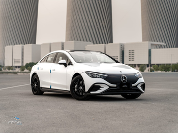 مرسيدس - بنز اي كيو اي 350+ 2023 اوتوماتيك 0 كم 0 سلندر دفع كلي مستمر سيدان أبيض تحت الضمان