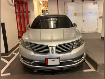 لنكولن ام كيه اكس 2016 اوتوماتيك 79,000 كم 6 سلندر دفع كلي مستمر اس يو في رمادي و رصاصي