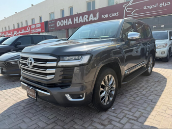 تويوتا  لاند كروزر  في اكس توين توربو  2024  اوتوماتيك  73,000 كم  6 سلندر  دفع رباعي  اس يو في  فضي  تحت الضمان