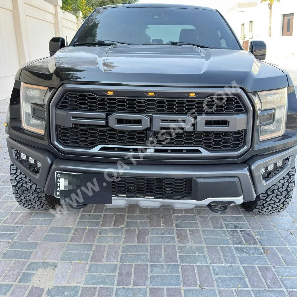 Ford Raptor SVT 2017 Automatic 112,000 Km 6 Cylinder Four Wheel Drive (4WD) SUV Black