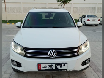 فوكس واغن تيغوان 2.0 تي اس اي 2015 اوتوماتيك 129,000 كم 4 سلندر دفع كلي مستمر اس يو في أبيض