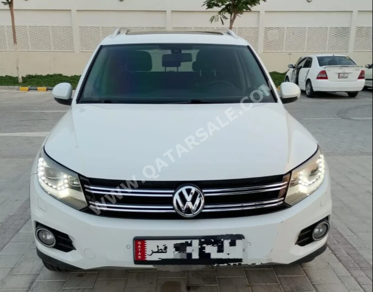 فوكس واغن تيغوان 2.0 تي اس اي 2015 اوتوماتيك 129,000 كم 4 سلندر دفع كلي مستمر اس يو في أبيض