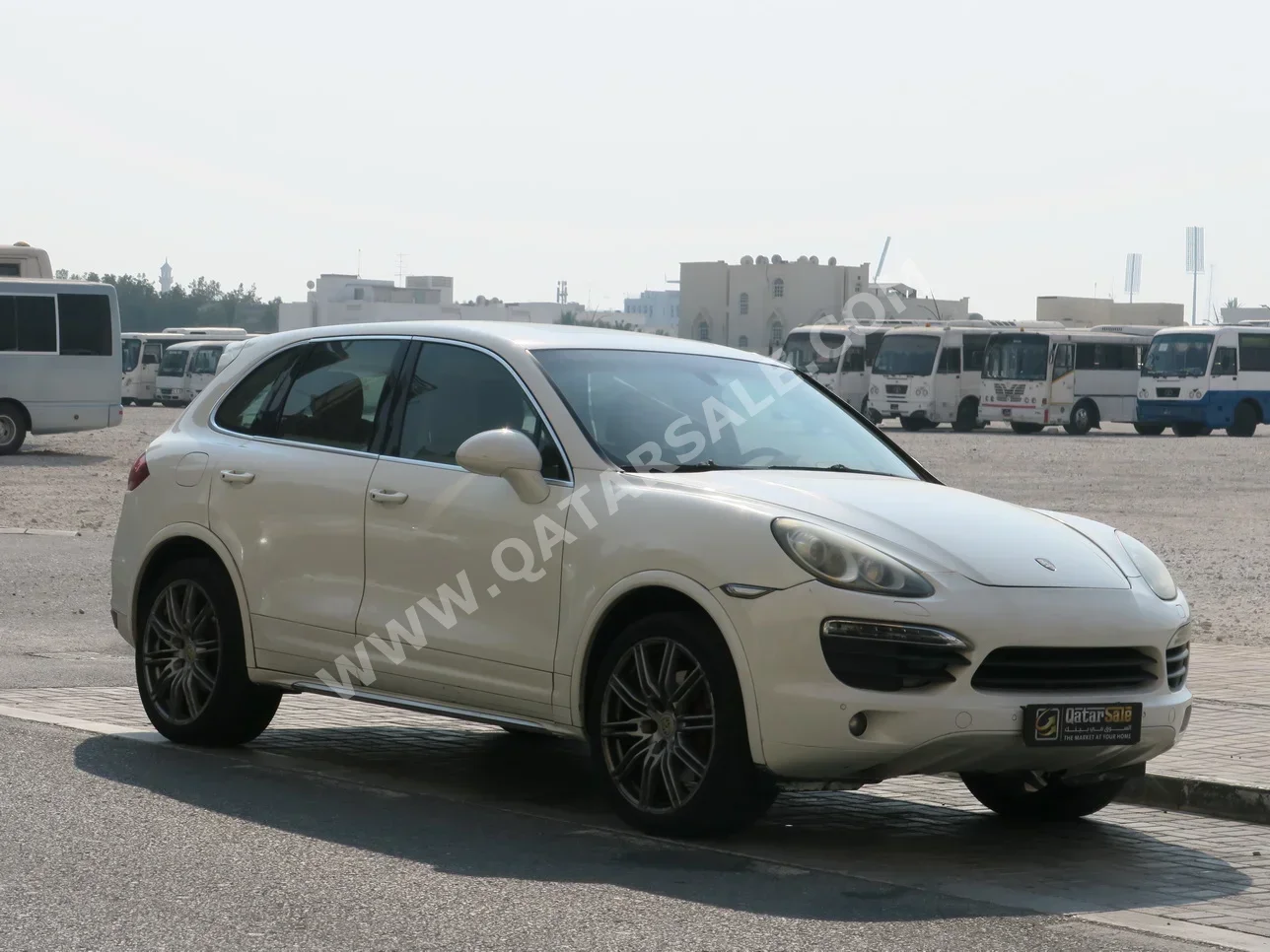 Porsche Cayenne S 2011 Automatic 227,000 Km 8 Cylinder Four Wheel Drive (4WD) SUV White