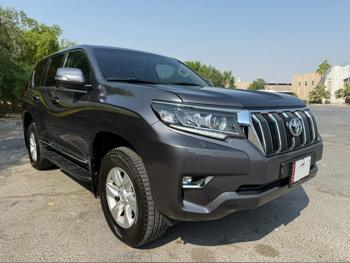 تويوتا برادو تي اكس ال 2020 اوتوماتيك 66,000 كم 6 سلندر دفع رباعي اس يو في رمادي
