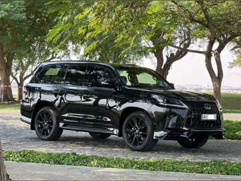 لكزس ال اكس 570 اس بلاك ايديشن 2020 اوتوماتيك 35,000 كم 8 سلندر دفع رباعي اس يو في أسود