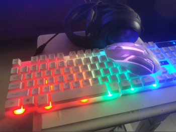 Keyboards - White - Keyboard , Mouse & Headphone - Wired