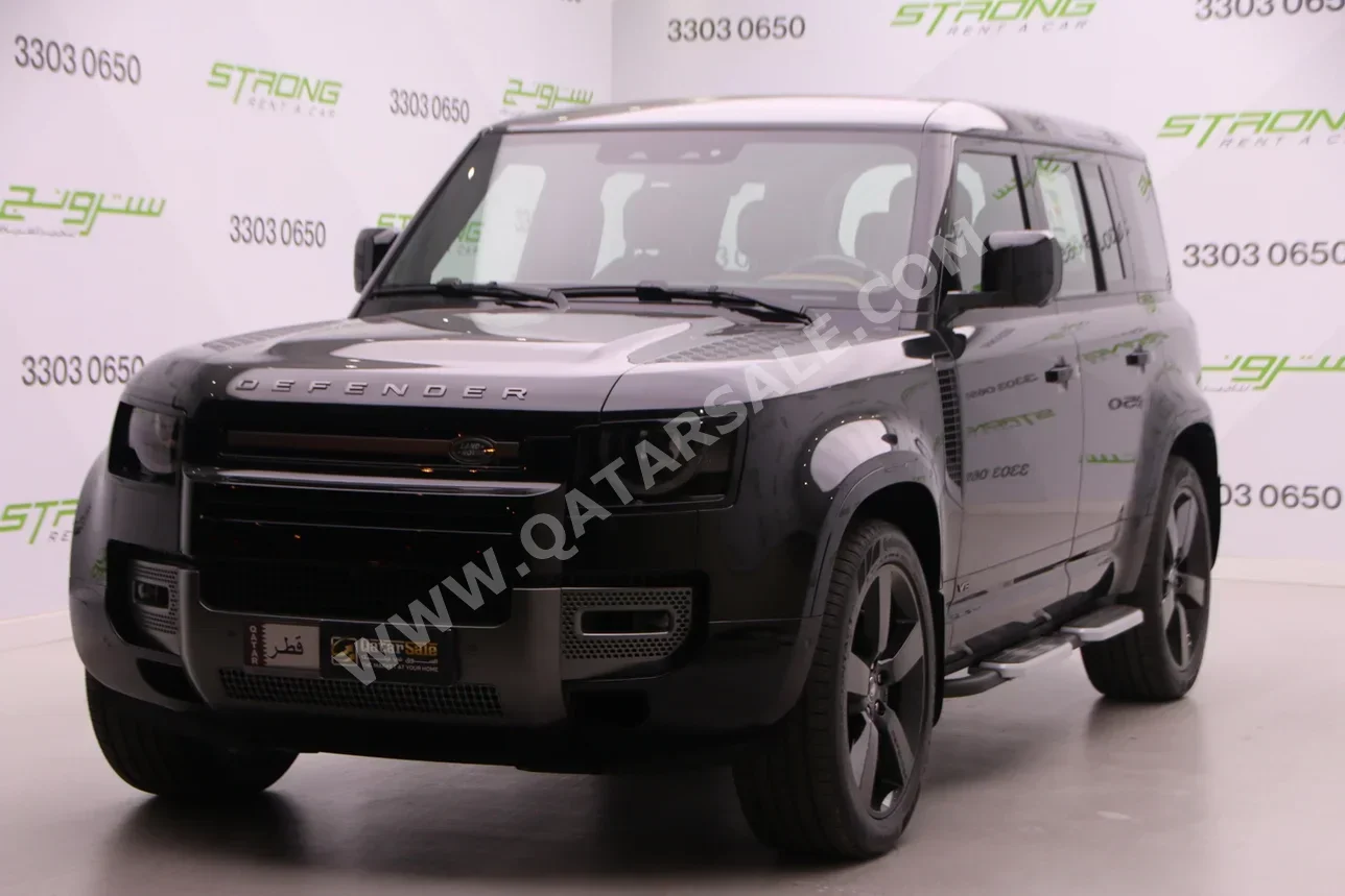 لاند روفر ديفيندر 110 2025 اوتوماتيك 0 كم 6 سلندر دفع رباعي اس يو في أسود تحت الضمان