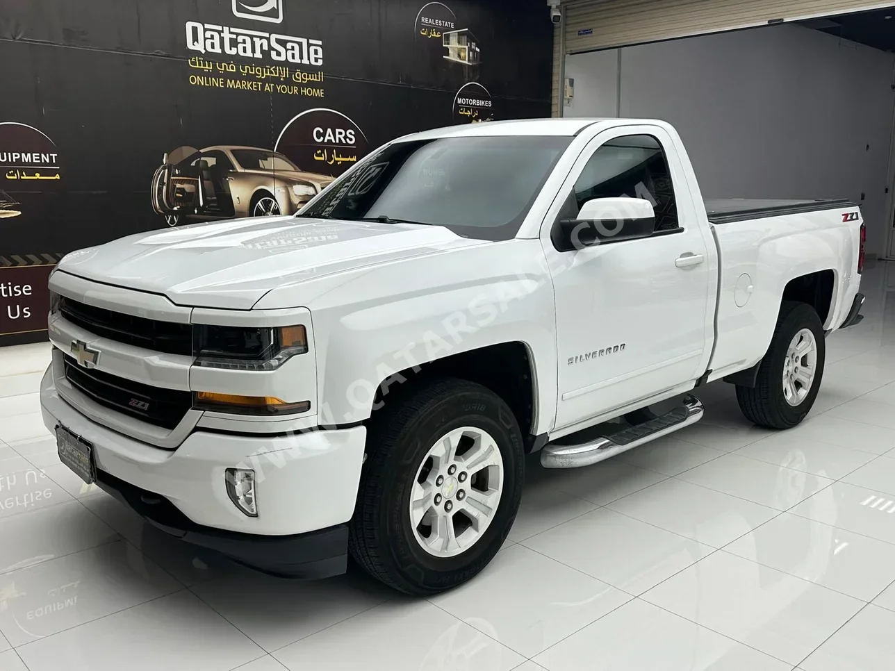 Chevrolet Silverado LT 2018 Automatic 186,000 Km 8 Cylinder Four Wheel Drive (4WD) Pick Up White