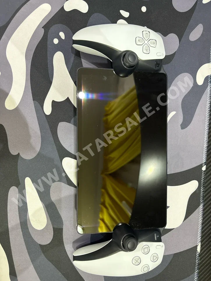 Video Games Consoles - Sony - PSP - 825 GB