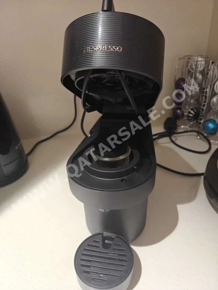 صانعات القهوة صانع قهوة اسبريسو - نسبرسو - أسود - 1.5 لتر