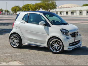 سمارت فور تو 2016 اوتوماتيك 88,000 كم 3 سلندر سحب امامي هاتشباك أبيض