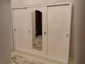 خزائن ودواليب الملابس والزينة - دوحة فيرنيتشر  - خزائن  - أبيض