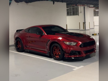 Ford  Mustang  GT  2016  Automatic  79,000 Km  8 Cylinder  Rear Wheel Drive (RWD)  Coupe / Sport  Dark Red