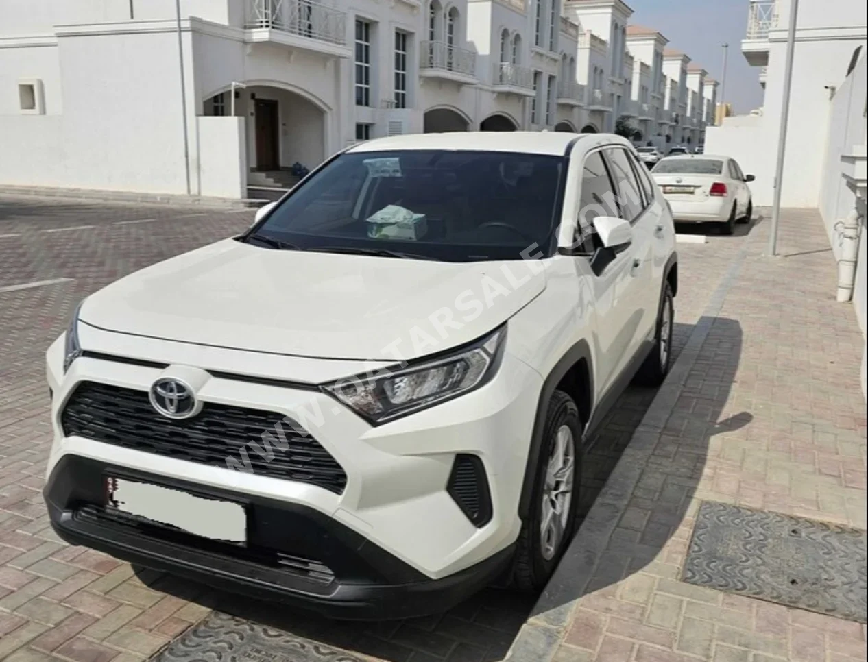 تويوتا  راف 4  2020  اوتوماتيك  40,528 كم  4 سلندر  دفع رباعي  اس يو في  أبيض لؤلؤي