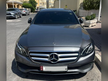 Mercedes-Benz E-Class 200 2019 Automatic 133,000 Km 4 Cylinder Rear Wheel Drive (RWD) Sedan Gray