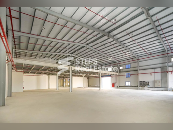 مخازن و مستودعات - الوكرة  - بركة العوامر  -المساحة: 5000 متر مربع