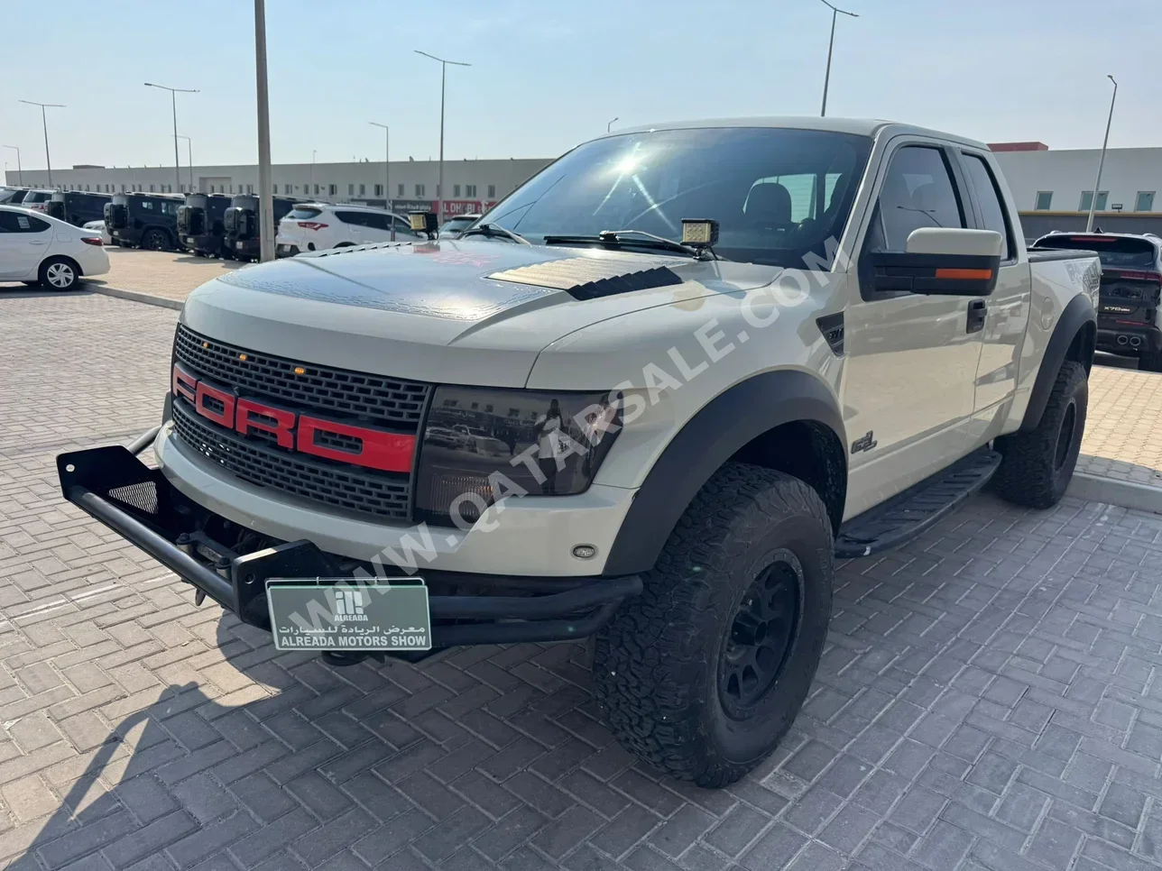 Ford Raptor 2014 Automatic 250,000 Km 8 Cylinder Four Wheel Drive (4WD) Pick Up Beige
