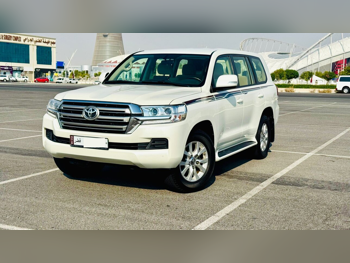 Toyota  Land Cruiser  GXR  2021  Automatic  137,000 Km  6 Cylinder  Four Wheel Drive (4WD)  SUV  White