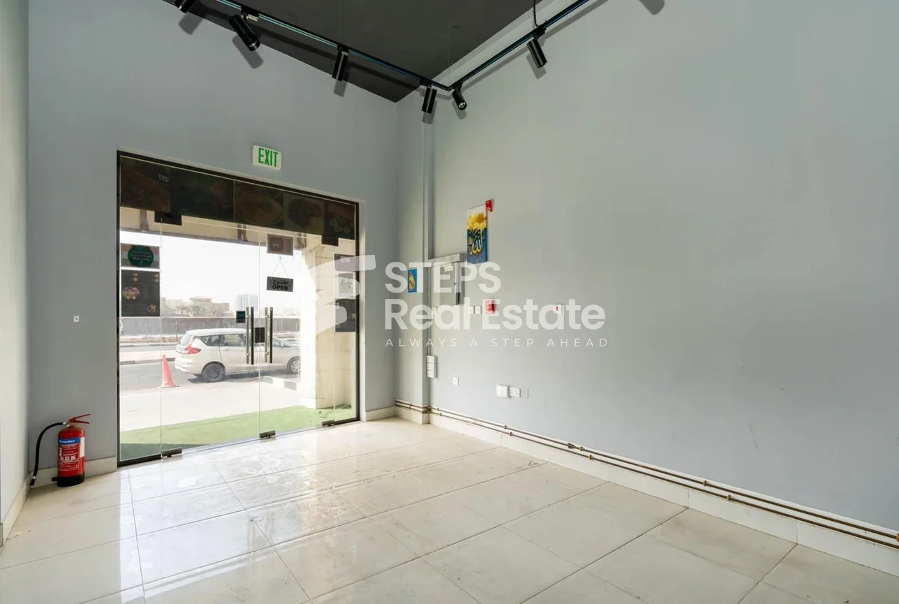 Commercial Offices - Not Furnished - Doha - Al Salata