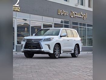 Lexus  LX  570  2016  Automatic  290,000 Km  8 Cylinder  Four Wheel Drive (4WD)  SUV  White