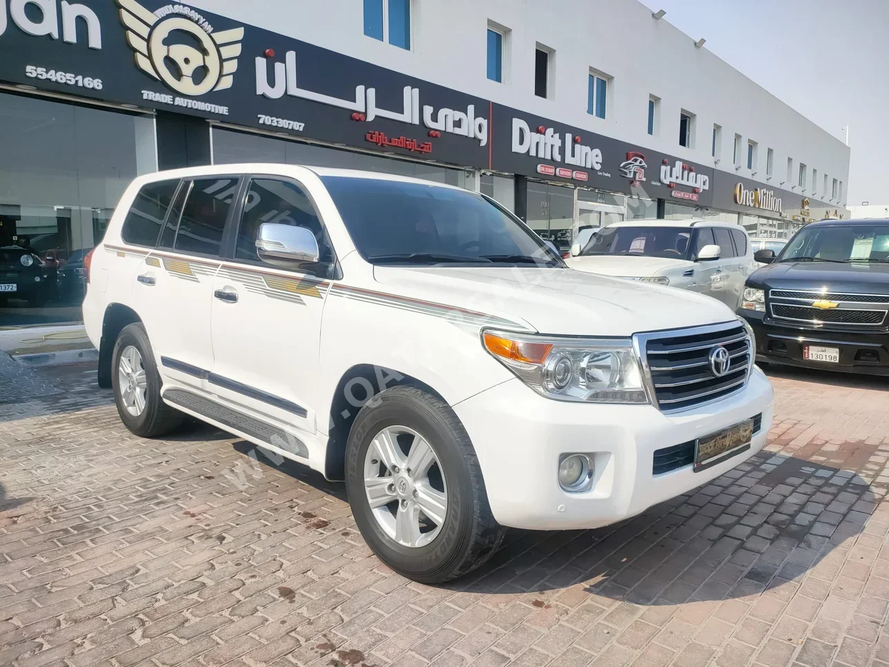 Toyota Land Cruiser GXR 2014 Automatic 312,000 Km 8 Cylinder Four Wheel Drive (4WD) SUV White