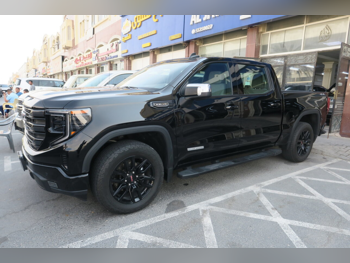 جي ام سي  سييرا  اليفيشن  2024  اوتوماتيك  46,000 كم  8 سلندر  دفع رباعي  بيكب  أسود  تحت الضمان