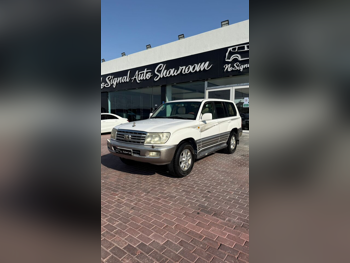 تويوتا لاند كروزر في اكس ار 2007 اوتوماتيك 521,000 كم 8 سلندر دفع رباعي اس يو في أبيض