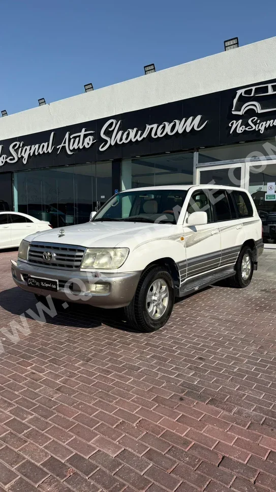 Toyota Land Cruiser VXR 2007 Automatic 521,000 Km 8 Cylinder Four Wheel Drive (4WD) SUV White