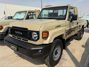 تويوتا لاند كروزر ال اكس 2025 اوتوماتيك 0 كم 6 سلندر دفع رباعي بيكب بيج تحت الضمان