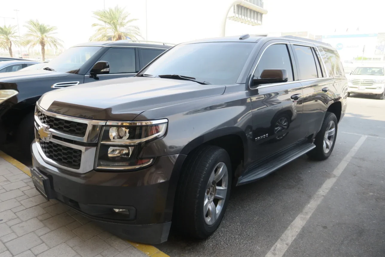 Chevrolet Tahoe 2018 Automatic 134,000 Km 8 Cylinder Four Wheel Drive (4WD) SUV Gray