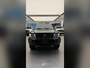 نيسان  باترول  سفاري  2024  عادي  2,000 كم  6 سلندر  دفع رباعي  اس يو في  أسود