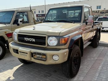 تويوتا لاند كروزر ال اكس 2022 عادي 168,000 كم 6 سلندر دفع رباعي بيكب بيج